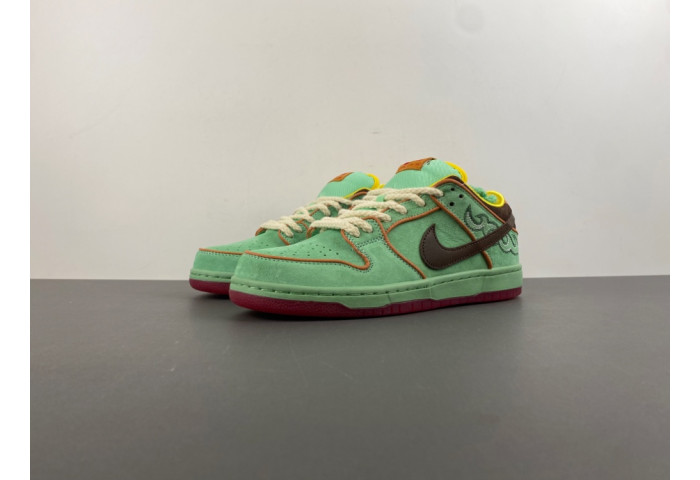 Nike SB Dunk Low Rodeo Tourmaline
