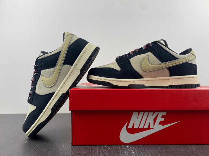nike dunk low "black suede" dv3054-001