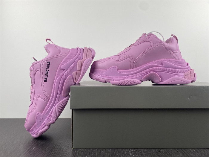 blc* triple s trainer