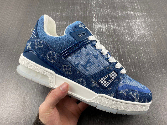 LOU1VTON trainer (EU47)