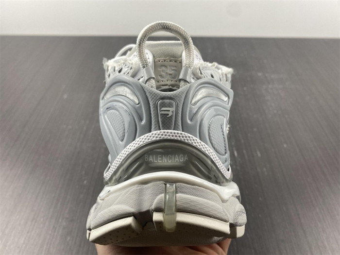 blcg runner sneaker