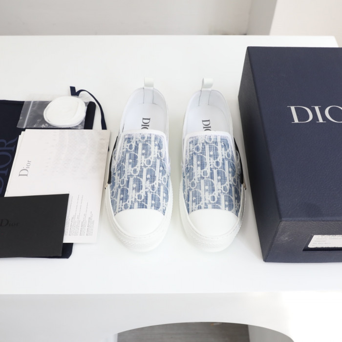 D1OR B23 SNEAKER