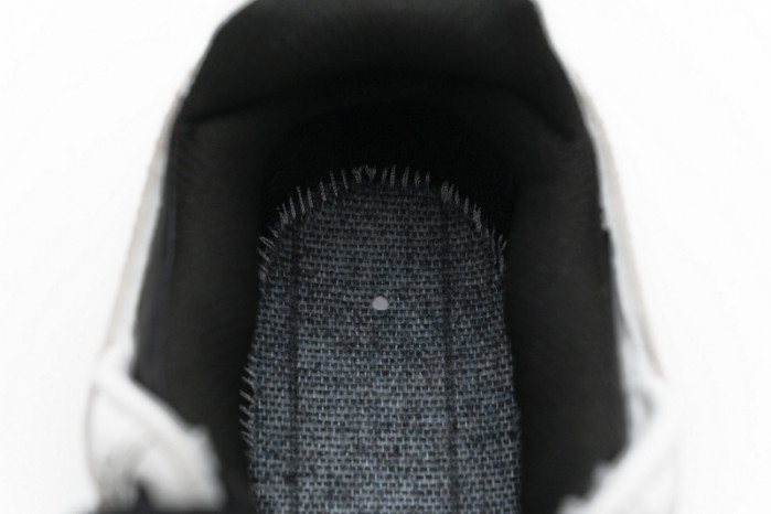 belanciaga Track 2 Sneaker Champagne Black 570391 W2GN9 2009