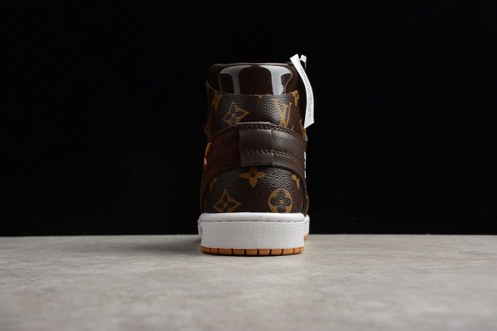 nike air jordan 1s(with case) aq0818-158