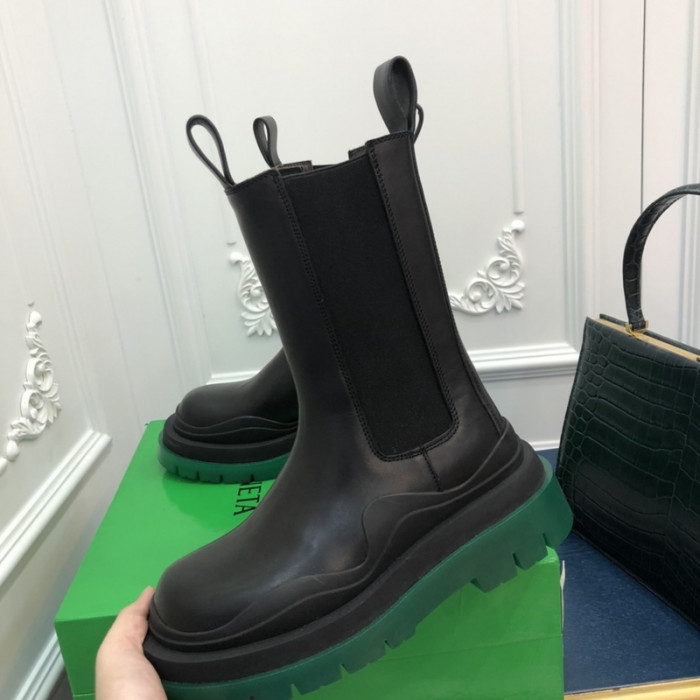 botteg*Ve*ne*ta tire leather ankle boots
