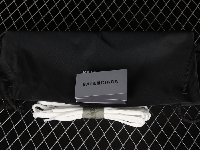 blcg runner sneaker
