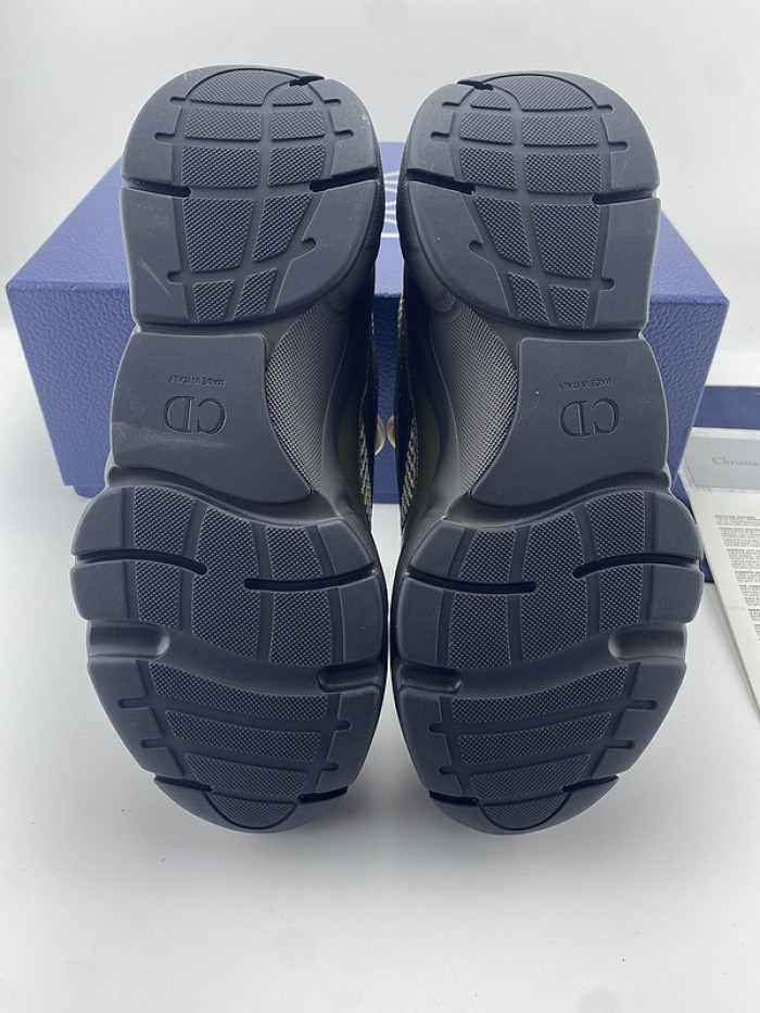 d1or b22 sneaker