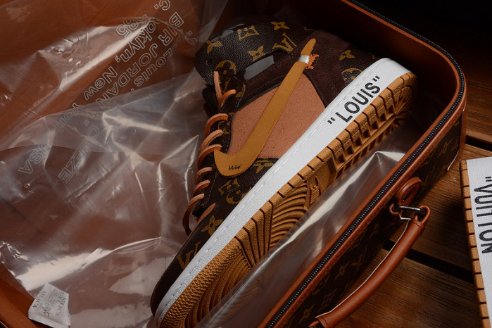nike air jordan 1s(with case) aq0818-158