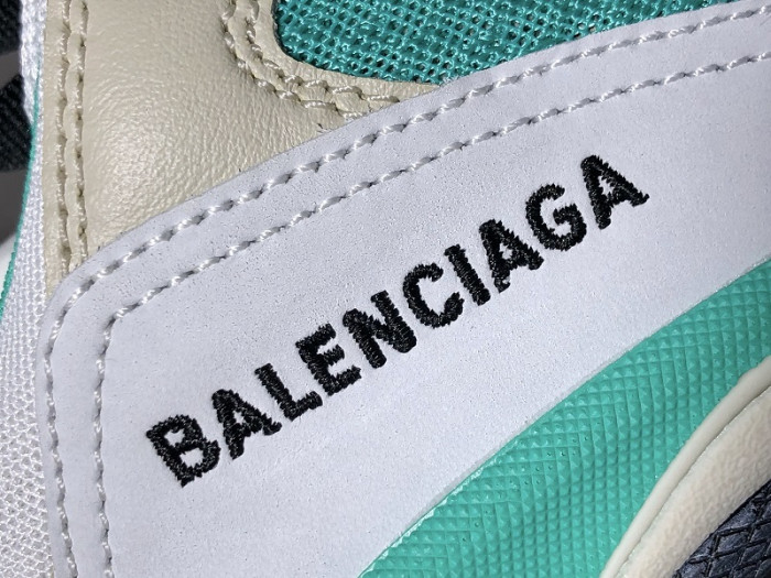 BLC* Triple S Trainer